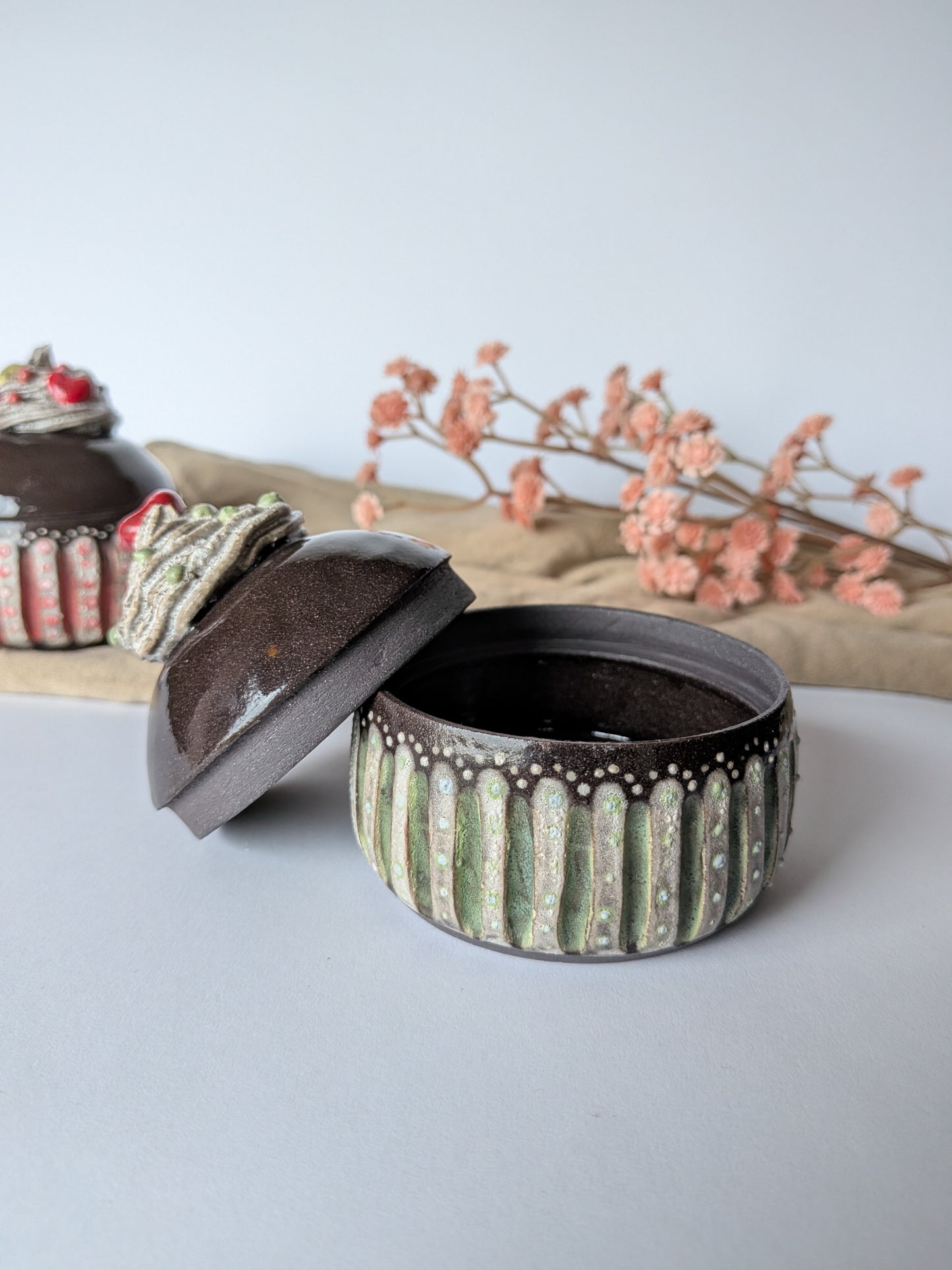 Chocolate Cupcake Jar Green