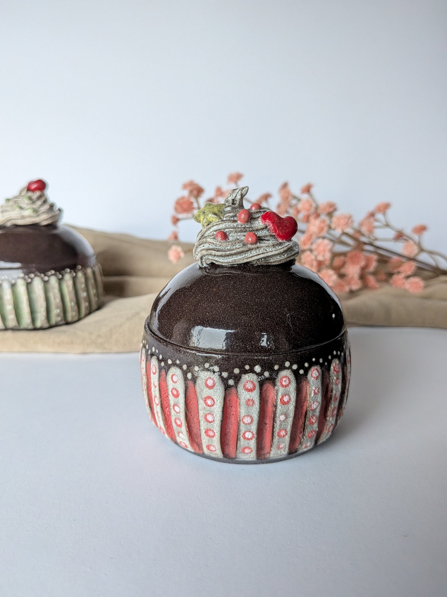 Chocolate Cupcake Jar Pink